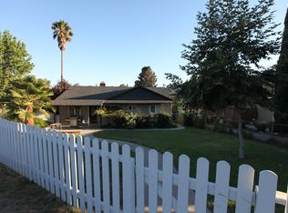 2716 Prospect Ave, La Crescenta, CA 91214
