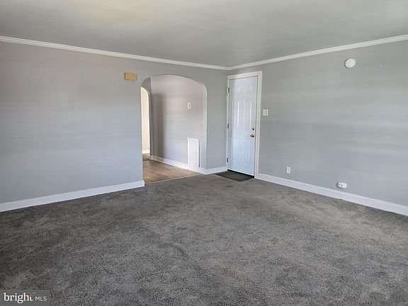 3rd image of 7504 Greenhill Rd Floor 2