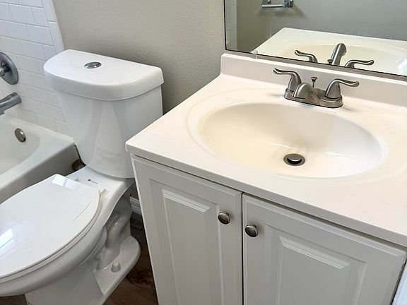 5th image of 2474 Dianne Dr