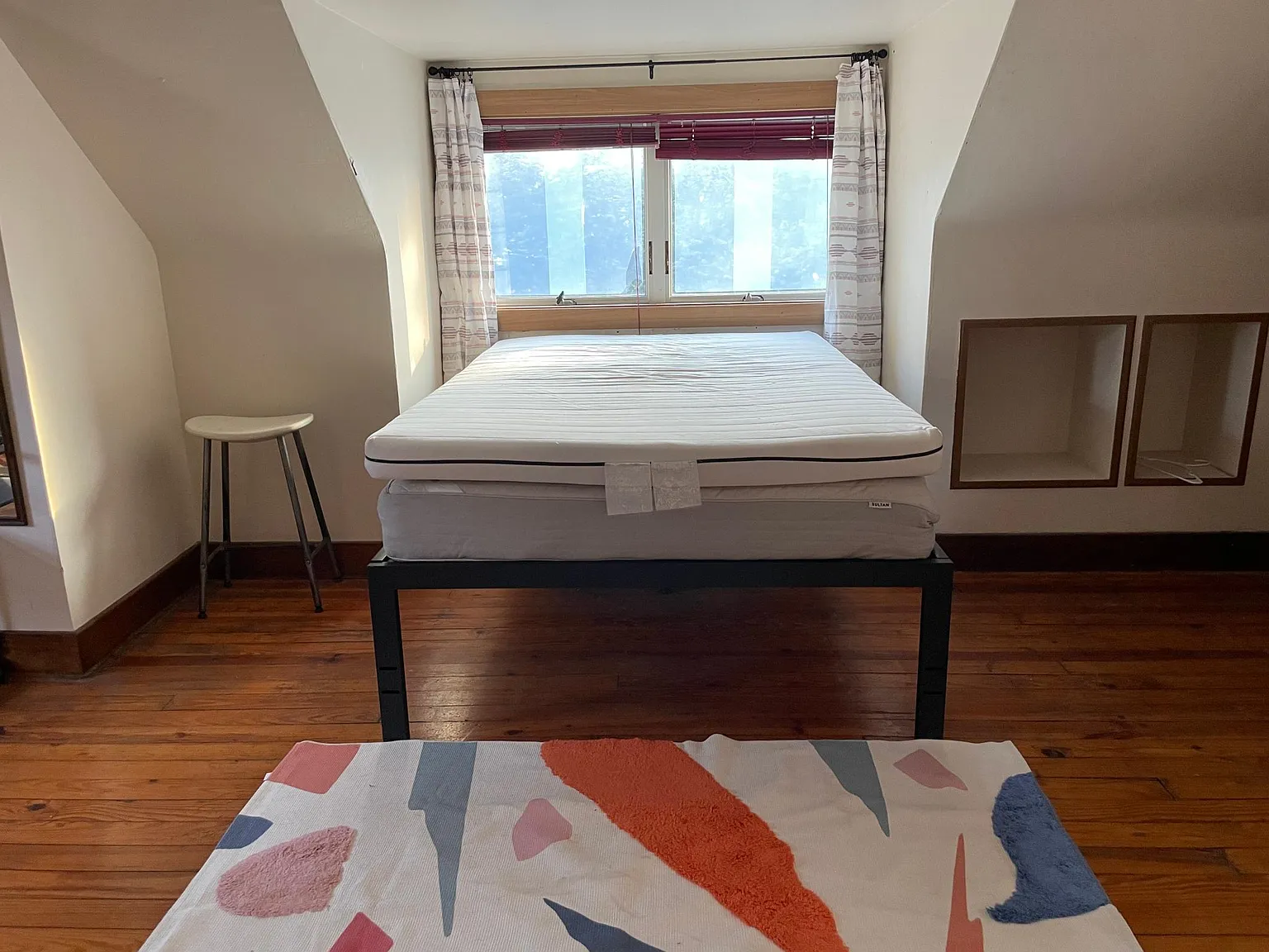 5 bed, 1756 sqft, $900 — Photo 3