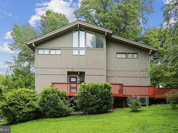 2nd image of 7614 Carteret Rd