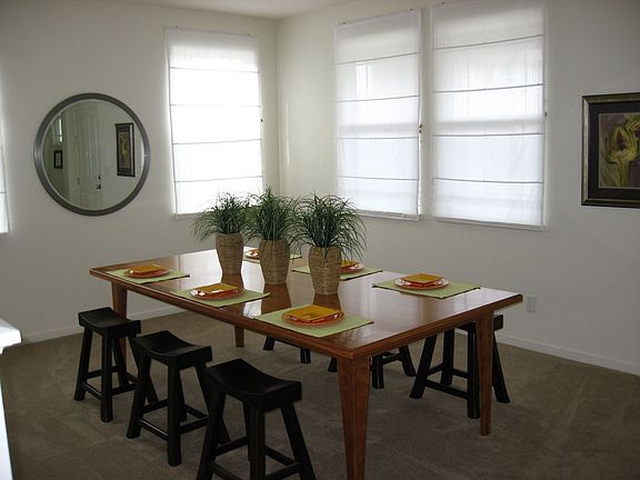 2nd image of 2674 Nicolson Cir