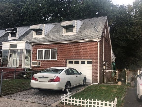 2nd image of 203-205 Tuxedo Pkwy