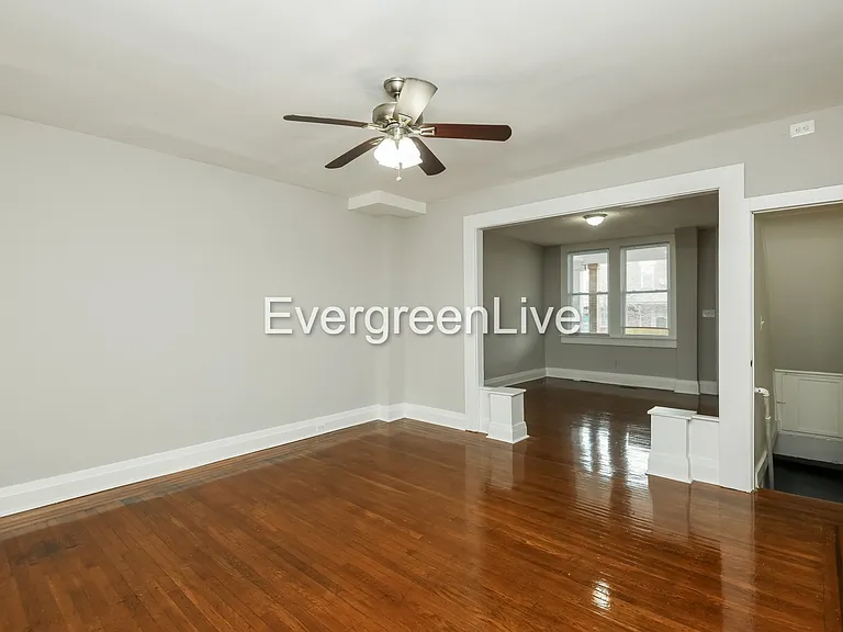 2837 Pelham Ave — Photo 7