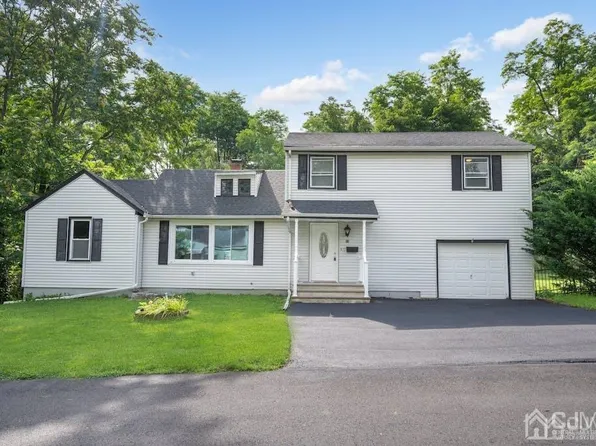 12 Grand Ave, Newton, NJ 07860