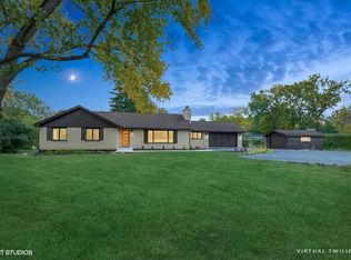 8221 W Knollwood Dr, Palos Park, IL 60464