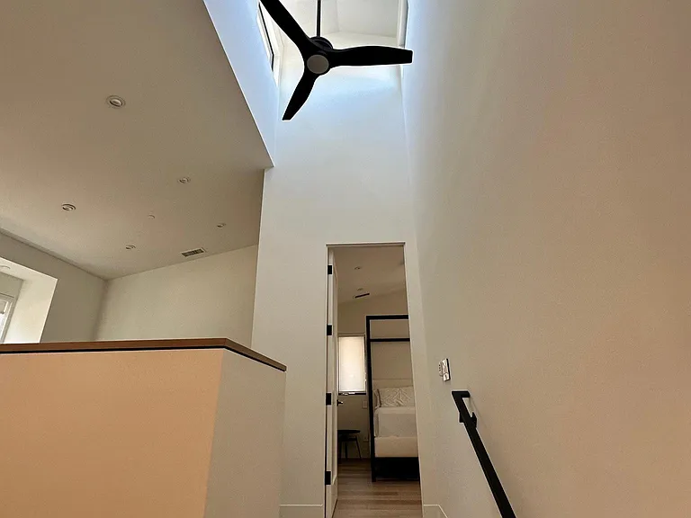 375 W Napa St #7 — Photo 10