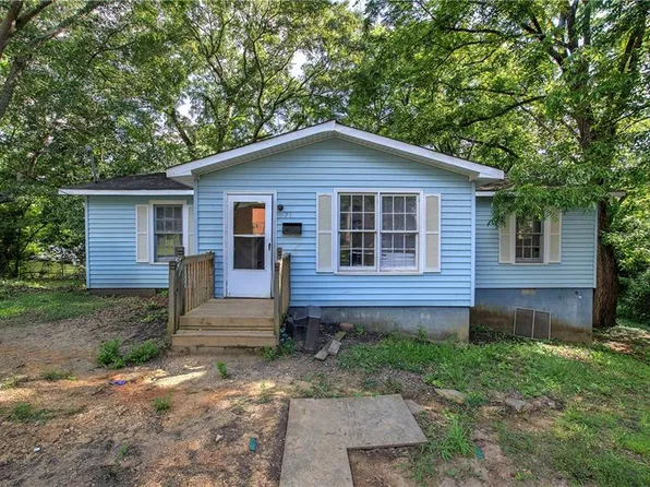 713 Church St, Rockmart, GA 30153