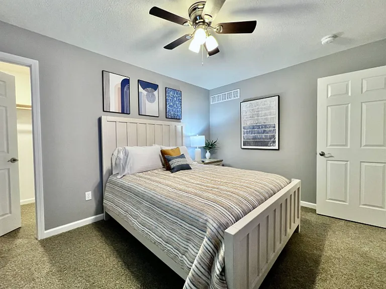 1011 N Anderson St — Photo 13