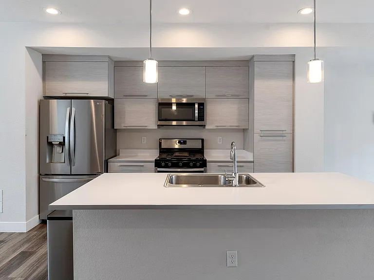 5586 W 11th Pl — Photo 1