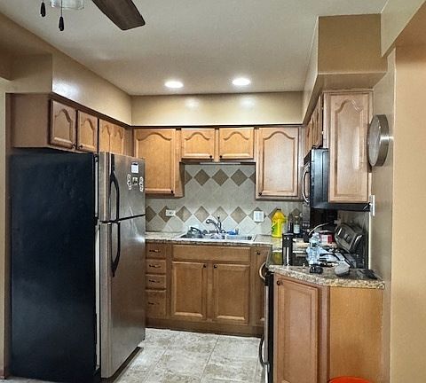 4th image of 6323 W 64th Pl APT 1C