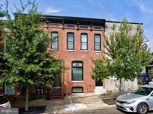 2820 Hudson St Photo 1