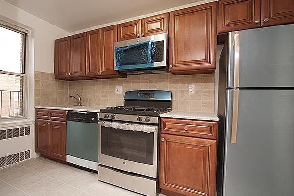 1st image of 6535 Yellowstone Blvd #3E