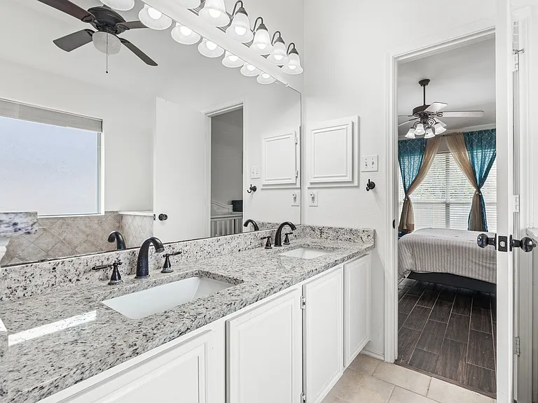 1011 Ridgecrest Dr — Photo 11