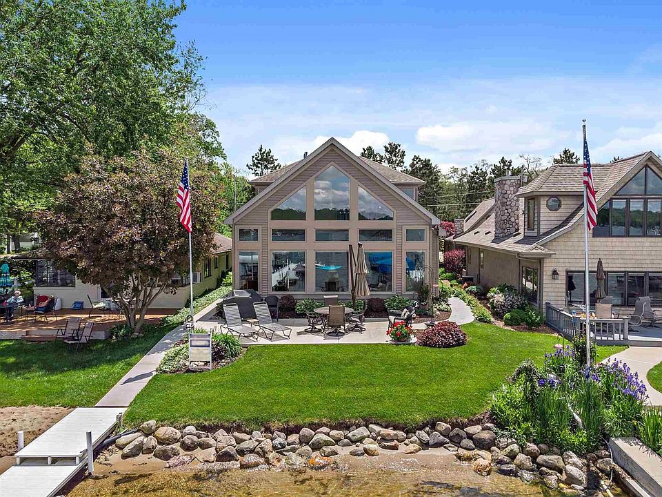 Welcome to Lake Living on Tippy