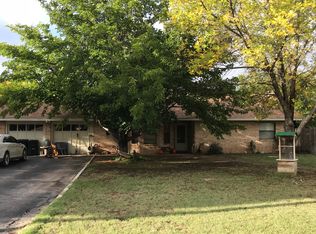 2001 Pepper Tree Pl, Carlsbad, NM 88220