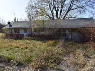 513 S Park Ave, Seymour, IA 52590