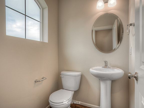 4th image of 6737 Birdseye Avenue NE #1030