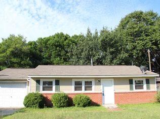 205 Crescent Dr, Warner Robins, GA 31093