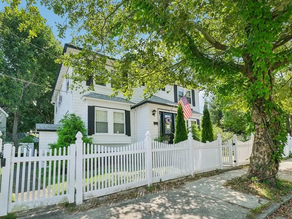 92 Hume Ave, Medford, MA 02155