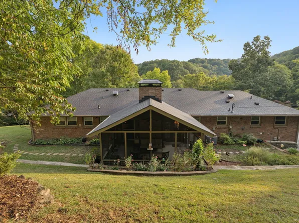 6601 Harcourt Cir, Nashville, TN 37205