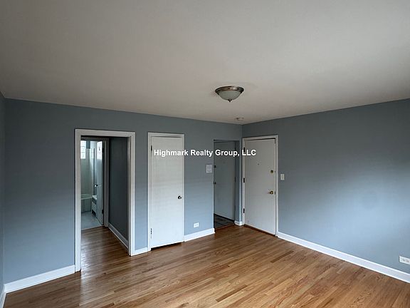 4th image of 6705 N California Ave #3