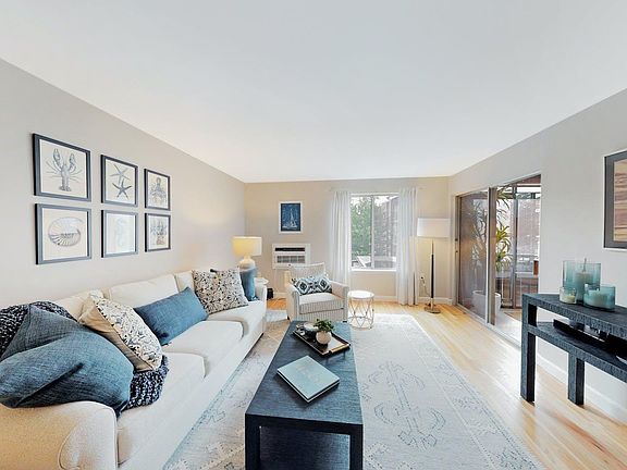 4th image of 401 Bellevue Ave #209
