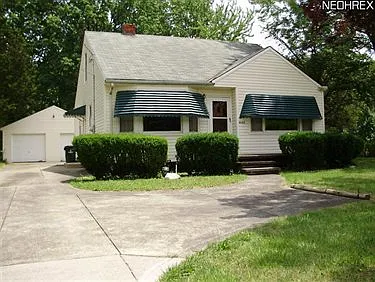 6165 Stearns Rd photo 1