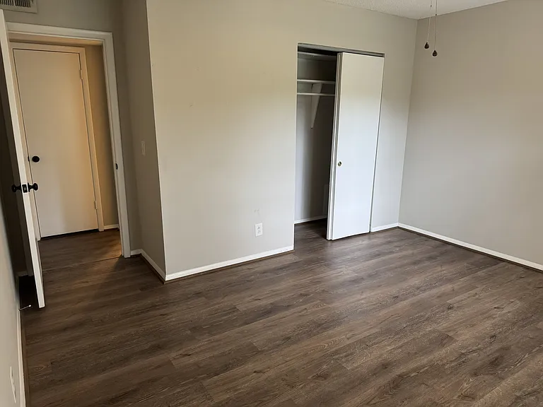 830D Beacon Pkwy E #1 — Photo 6