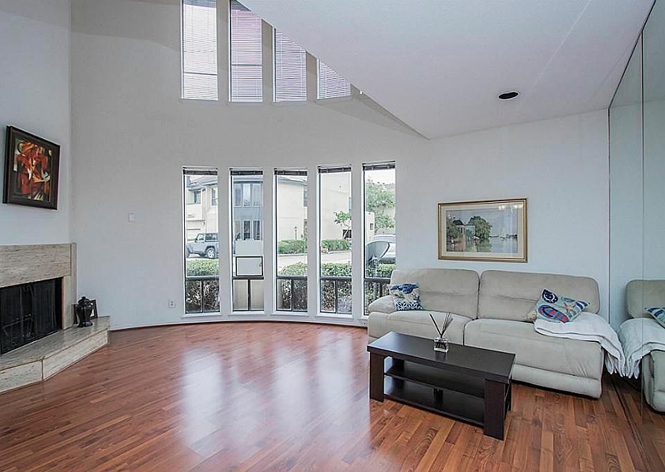 1st image of 1116 Bering Dr #16