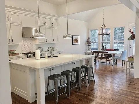 4th image of 3535 Highland Oaks Cir