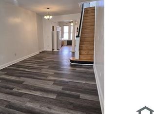 2318 E Hoffman St, Baltimore, MD 21213