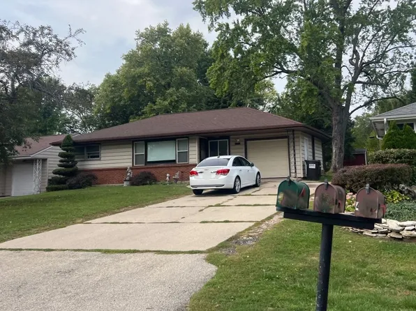 4212 W Ponca St, McHenry, IL 60050