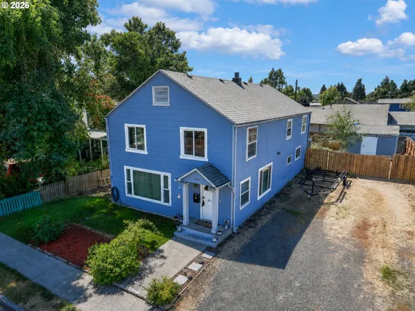 204 19th St, Springfield, OR 97477