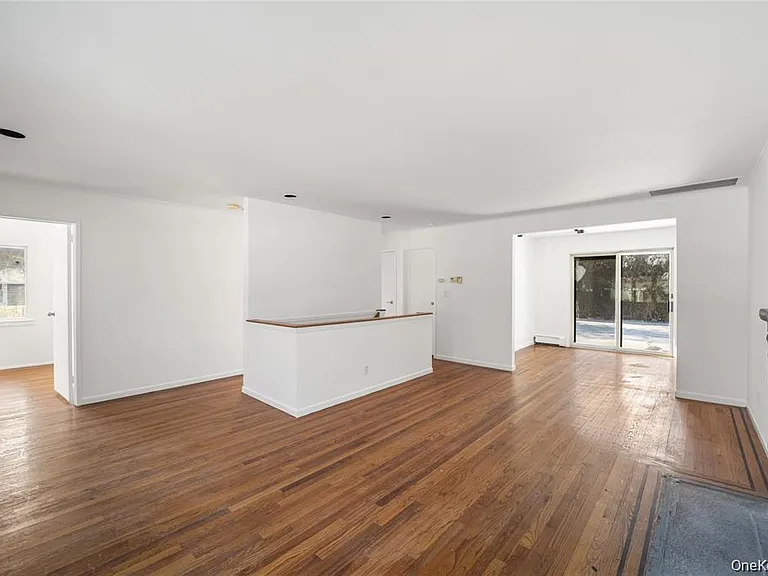 24 Elderberry Rd — Photo 2