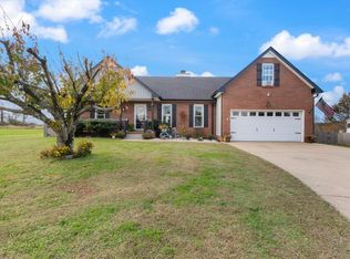 1112 Travis Pl, Clarksville, TN 37040