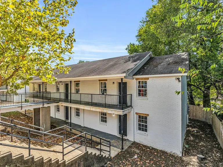 The Ridge Apartments — Photo 14