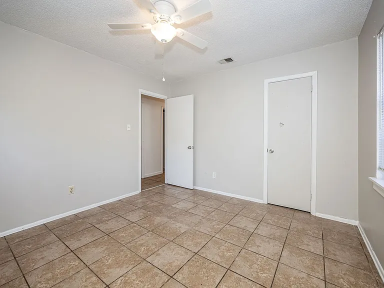 5612 Rose Dr — Photo 20