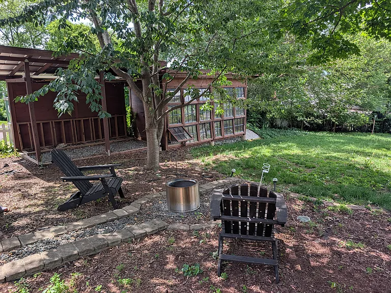 1319 Riverdale Dr — Photo 5