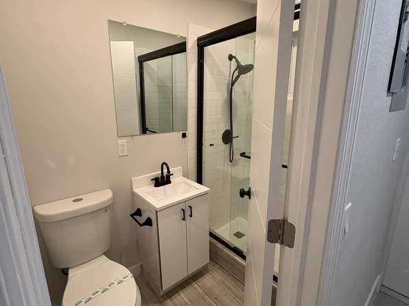 (undisclosed Address), Hallandale, FL 33009