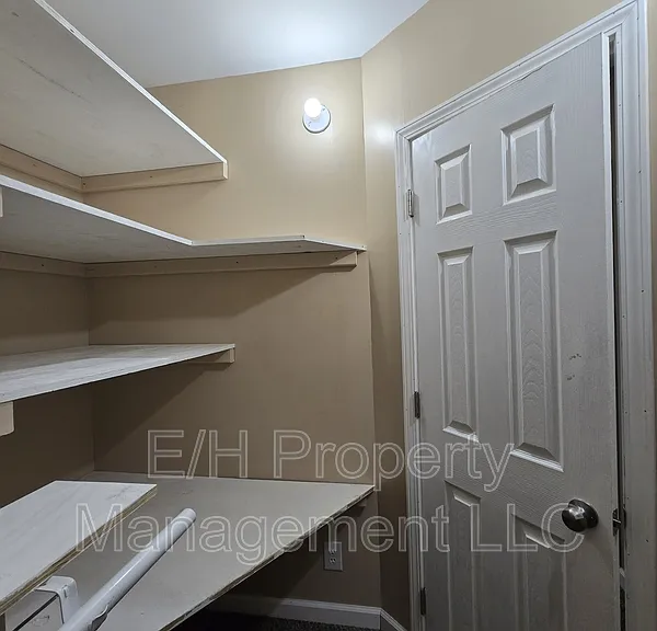 635 N Andover Rd — Photo 27