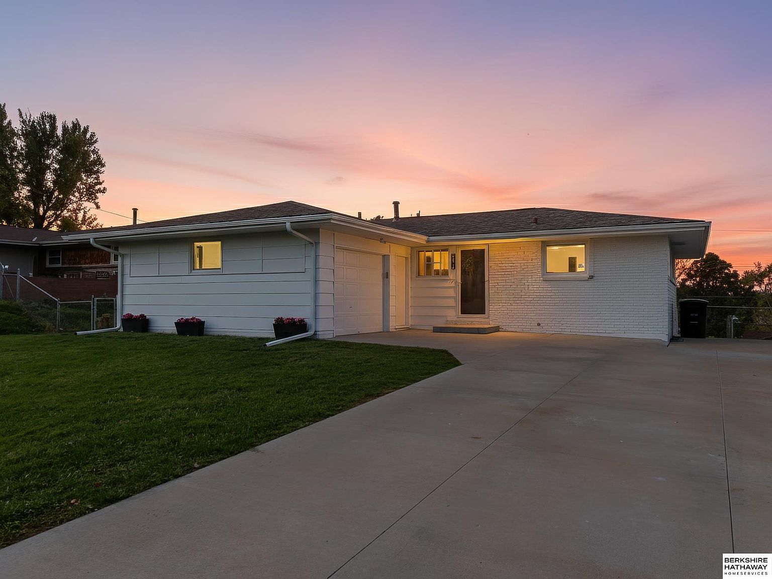 5216 N 84th Ave, Omaha, NE 68134 | Zillow