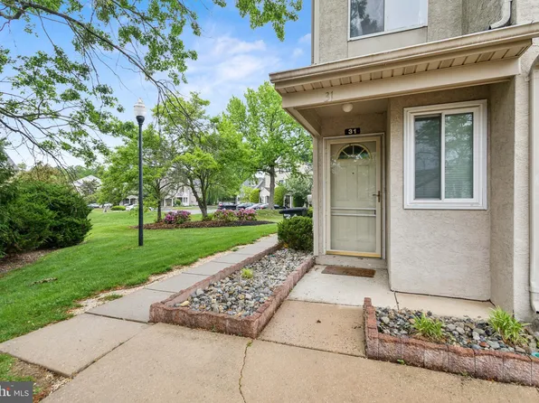 31 Sandra Rd, Voorhees, NJ 08043