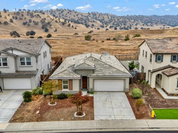 9670 Cabernet Ct, Patterson, CA 95363