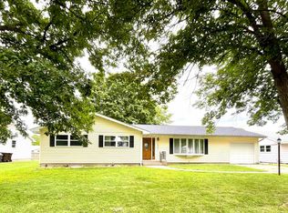 1507 Rutledge Dr, Lincoln, IL 62656