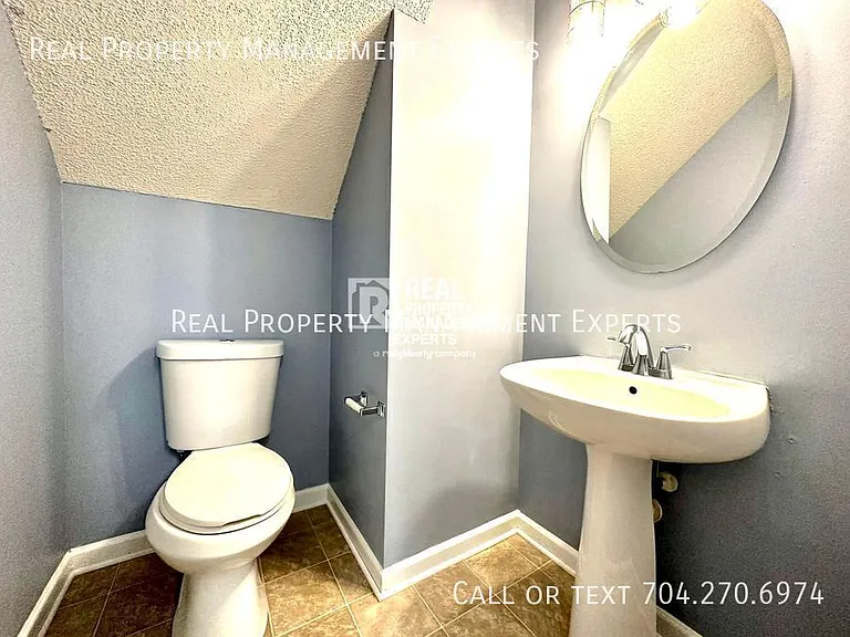 8815 Firestreak Dr — Photo 17