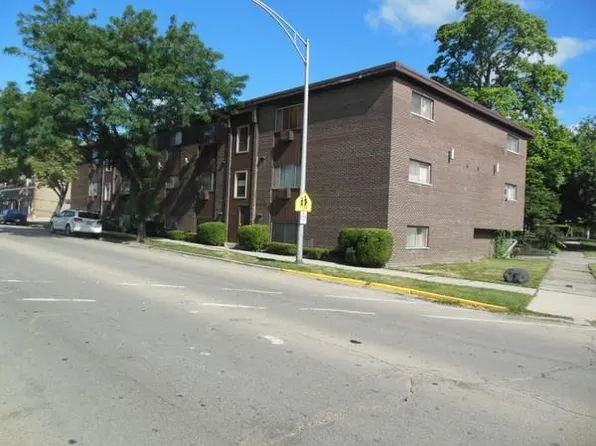 7433 Randolph St #2, Forest Park, IL 60130
