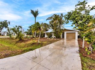 18623 Geranium Rd, Fort Myers, FL 33967