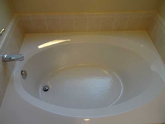 4th image of 3601 Wallace Ave