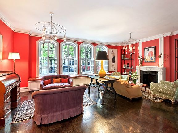 2nd image of 44 W 77th St #1E